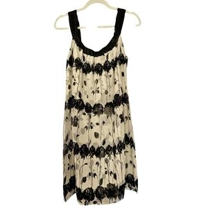 Donna Ricco mini floral black and cream dress. Size 12P 100% silk